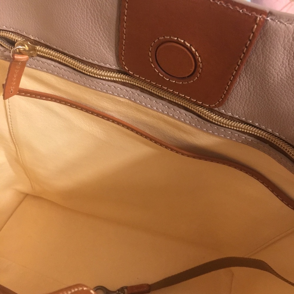 Large Dooney and Bourke Bag - Picture 5 of 5